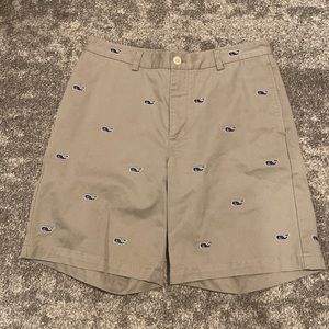 Vineyard Vines Club Shorts Embroidered Whales Size 33